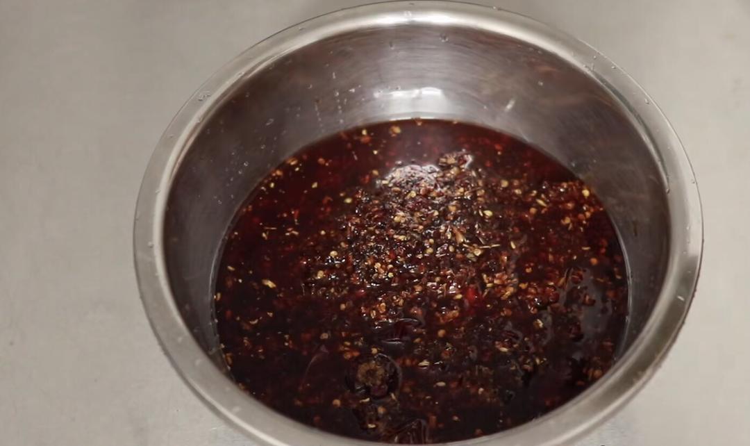 酸汤火锅底料:食材与汤底搭配