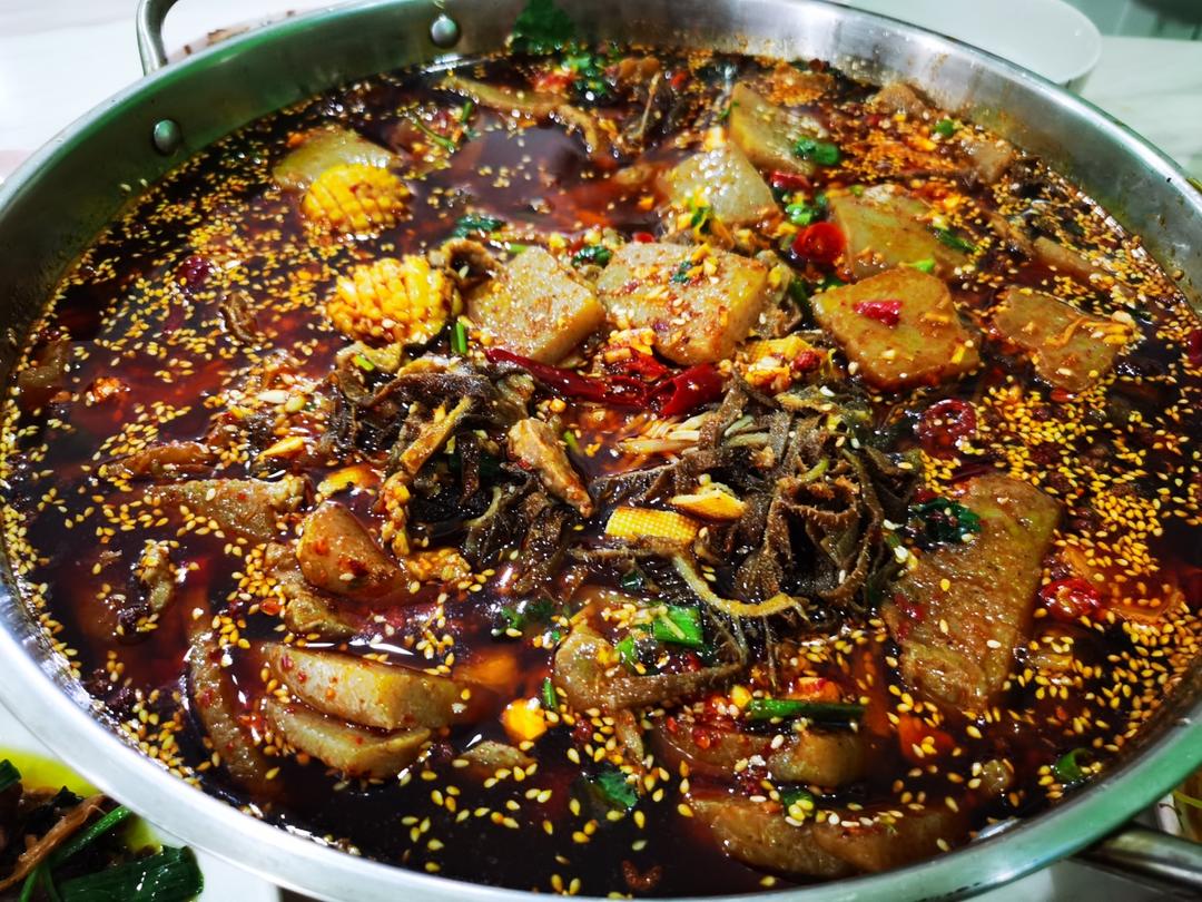 火锅底料油太多：食材与汤底搭配