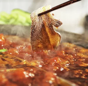 菌汤火锅底料怎么选：鲜味来源与咸度