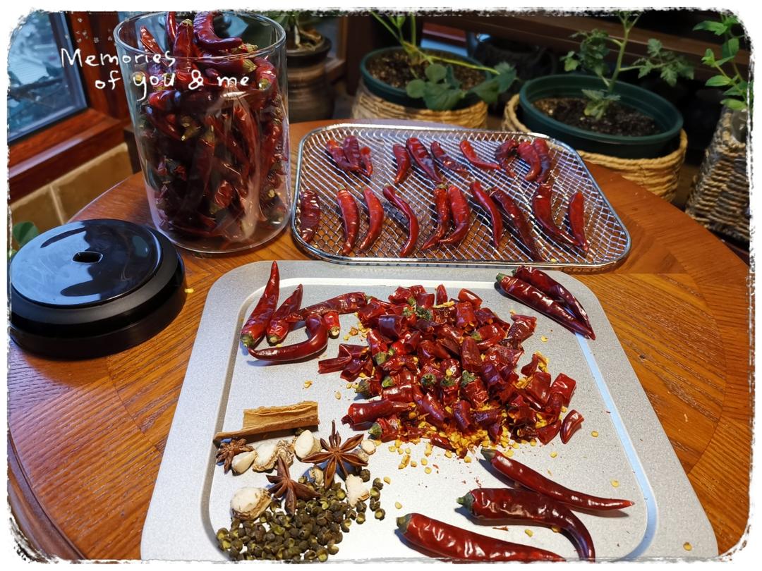 火锅底料和蘸料：煮锅过程参考